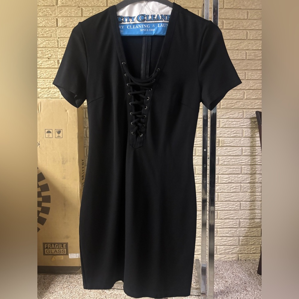 FOREVER 21 Lace Up V Neck Stretchy Black Bodycon Dress Sz Small  #A
